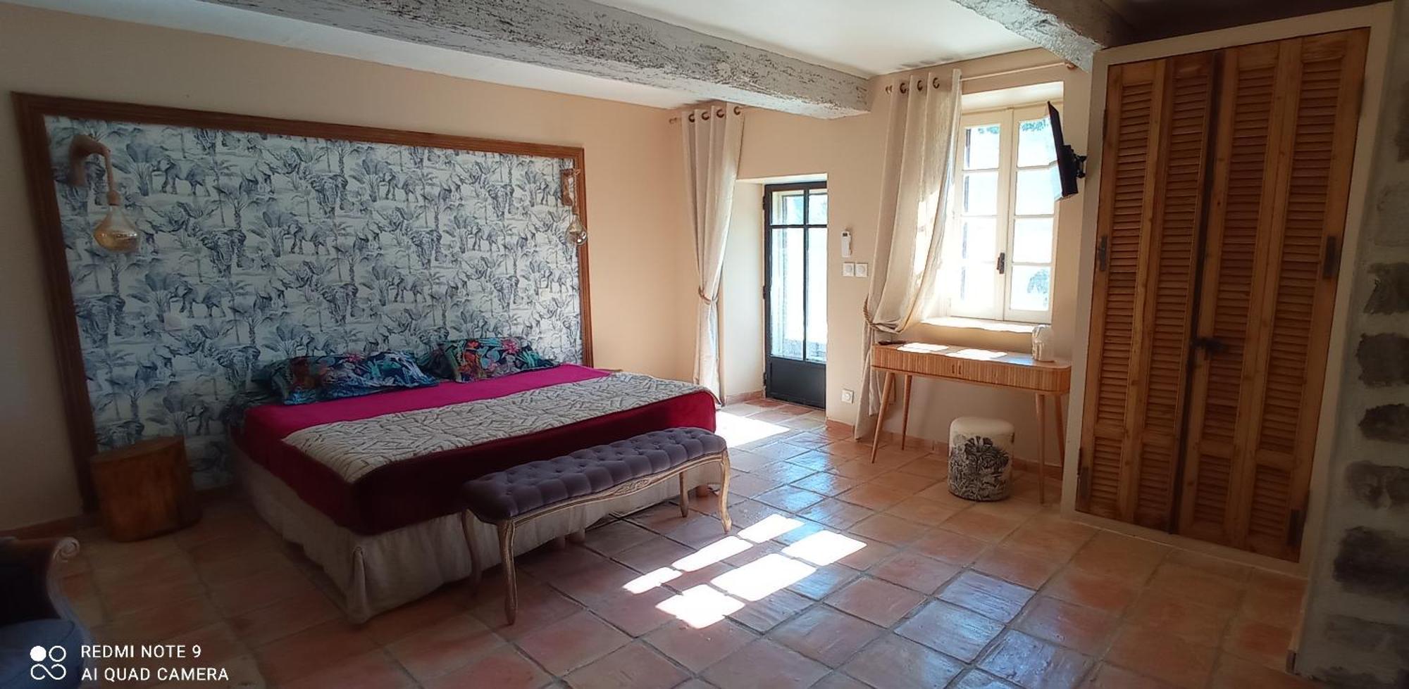 Le Mas Neuf 1752 Arles Bilik gambar